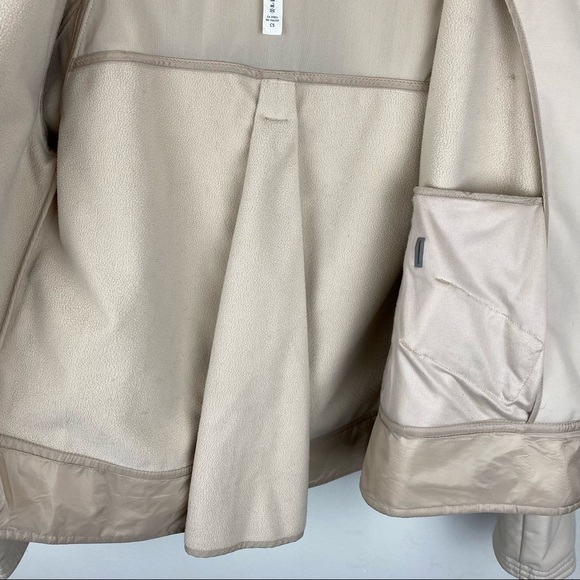 π Host Pick π Lululemon Coco Softshell Cashew Size 8 - Picture 8 of 10